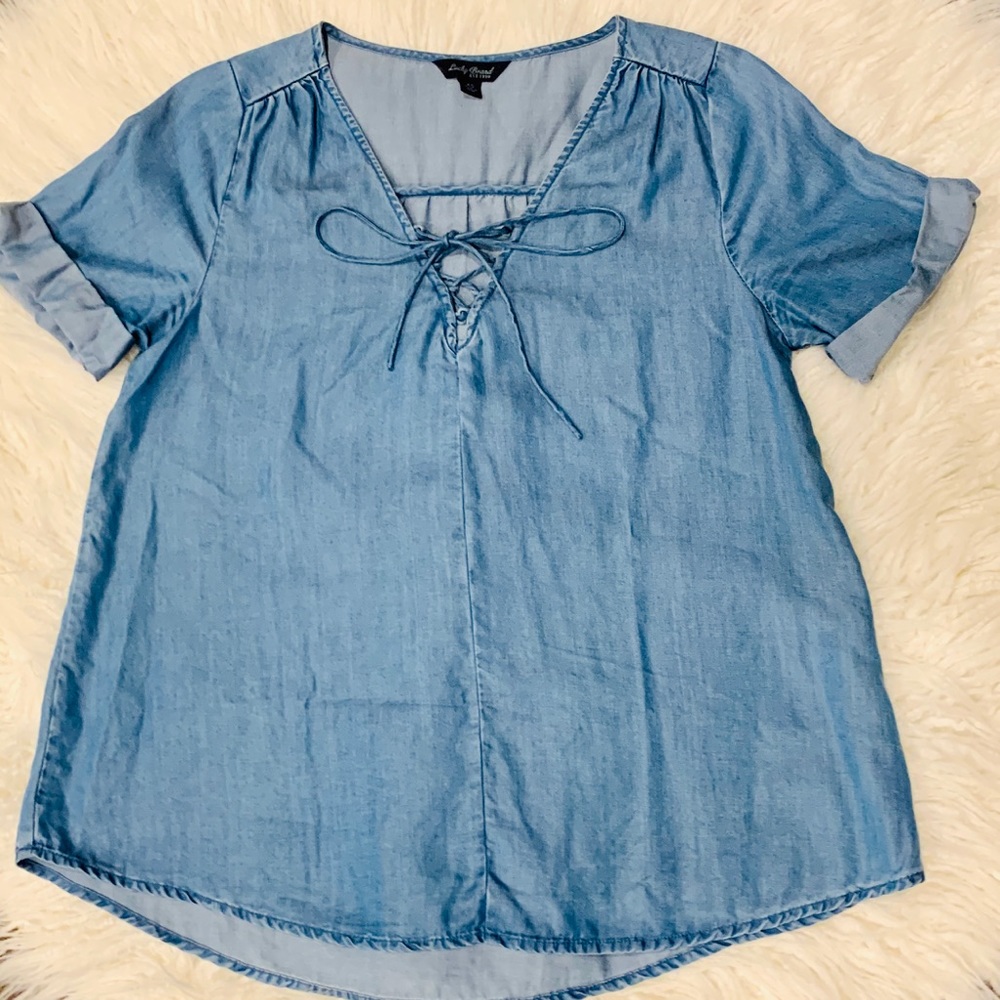 EUC Lucky Brand chambray lace up short sleeve